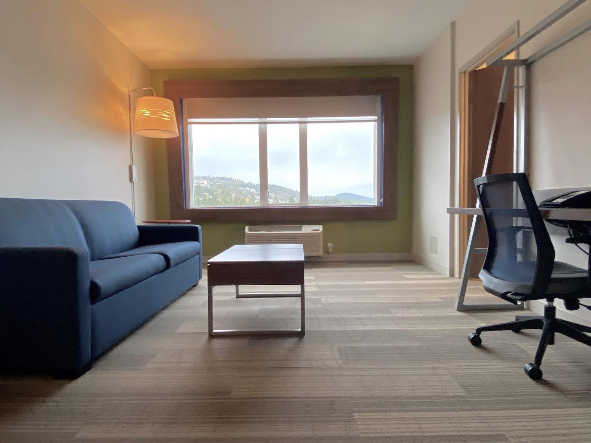Holiday Inn Express & Suites Victoria-Colwood By Ihg Langford Zewnętrze zdjęcie