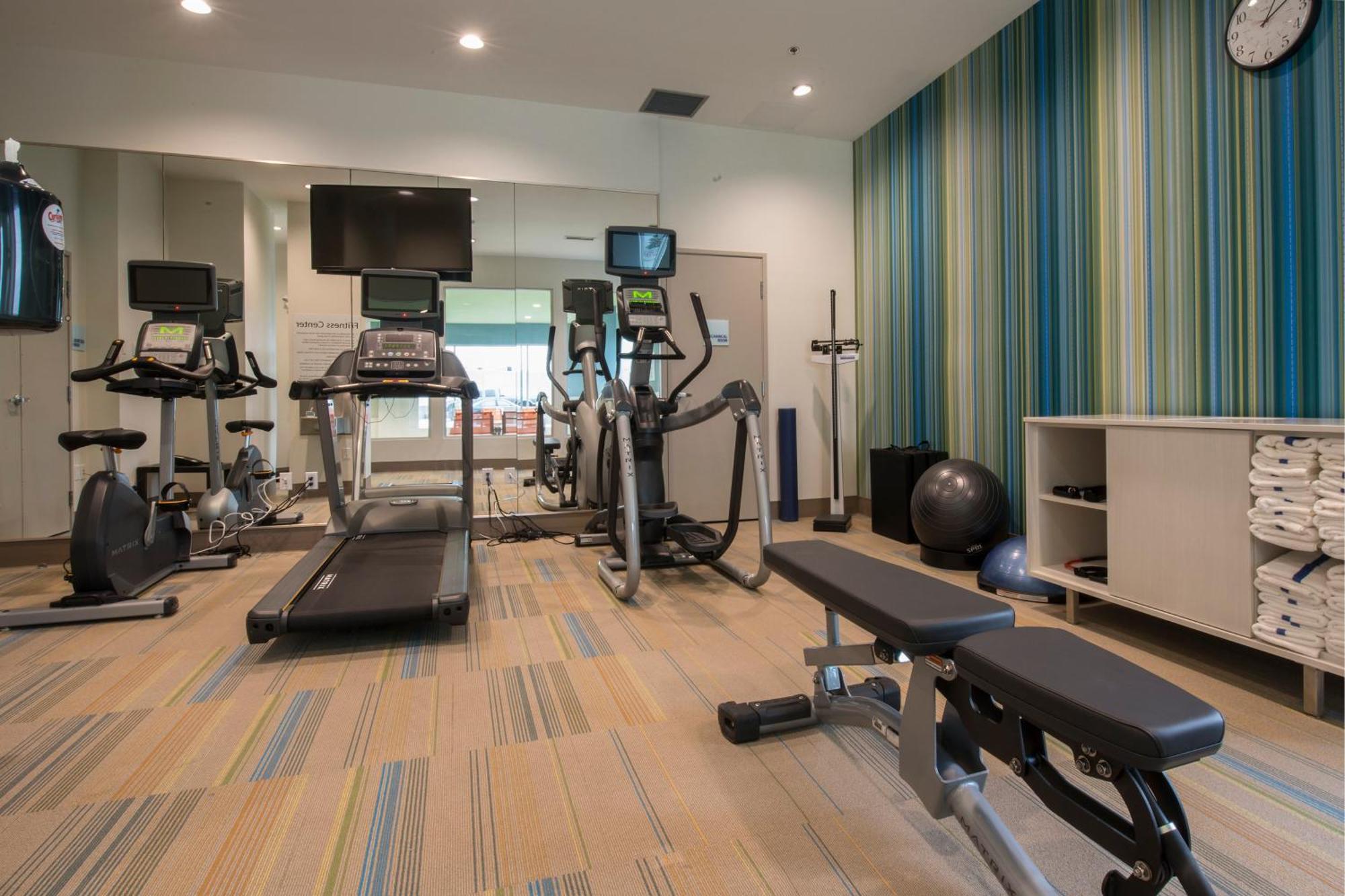 Holiday Inn Express & Suites Victoria-Colwood By Ihg Langford Zewnętrze zdjęcie