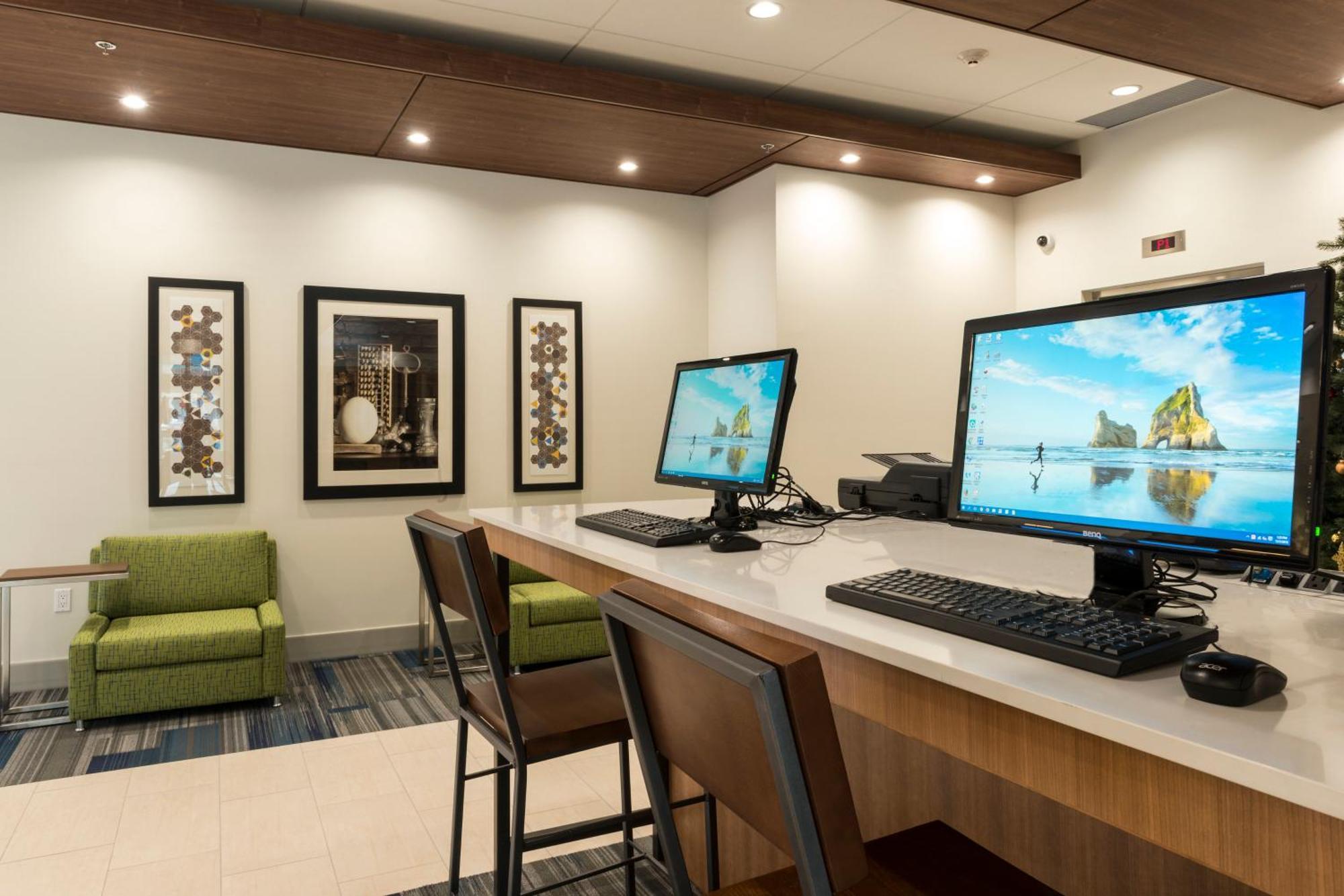 Holiday Inn Express & Suites Victoria-Colwood By Ihg Langford Zewnętrze zdjęcie